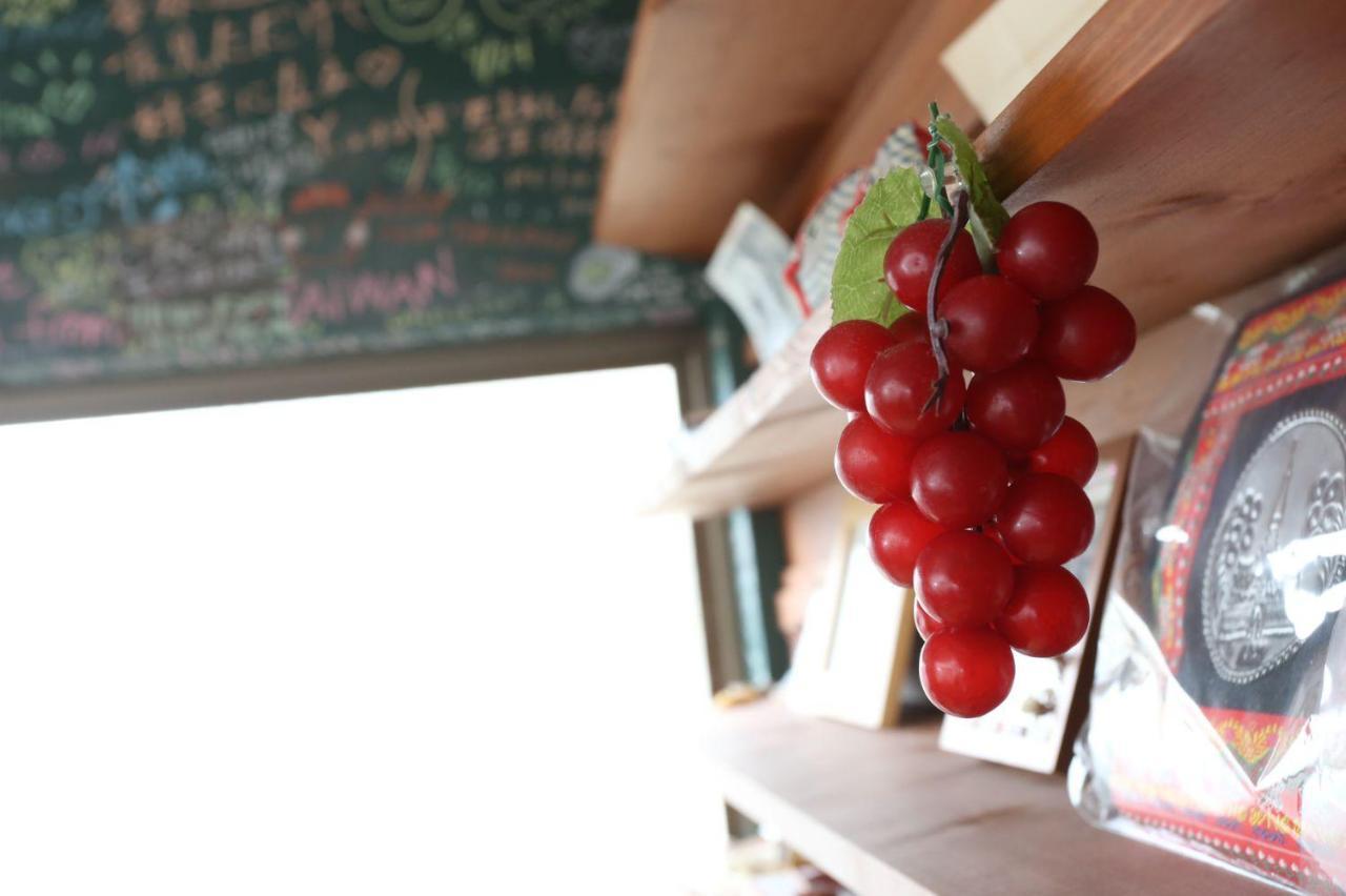 Grapehouse Koenji Hostel Tokyo Exterior photo